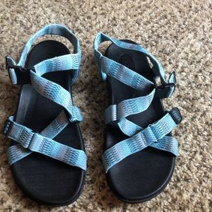 taos new wave sandals